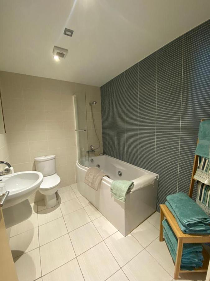 Cosy 3 Bedroom Apartment In Central Portrush With Sea Views Zewnętrze zdjęcie