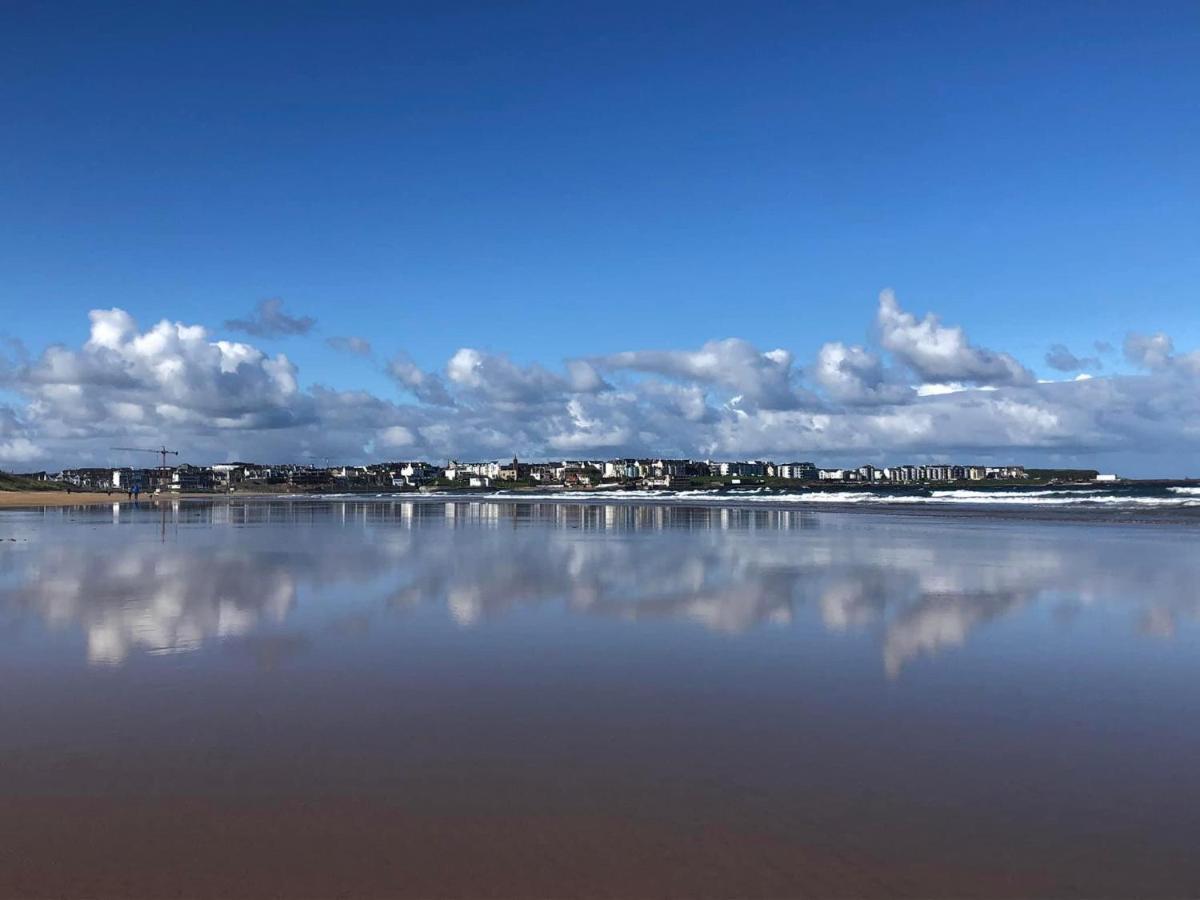 Cosy 3 Bedroom Apartment In Central Portrush With Sea Views Zewnętrze zdjęcie