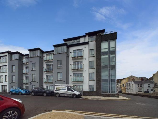 Cosy 3 Bedroom Apartment In Central Portrush With Sea Views Zewnętrze zdjęcie