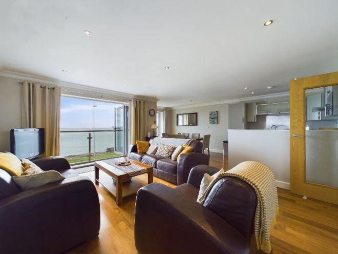 Cosy 3 Bedroom Apartment In Central Portrush With Sea Views Zewnętrze zdjęcie